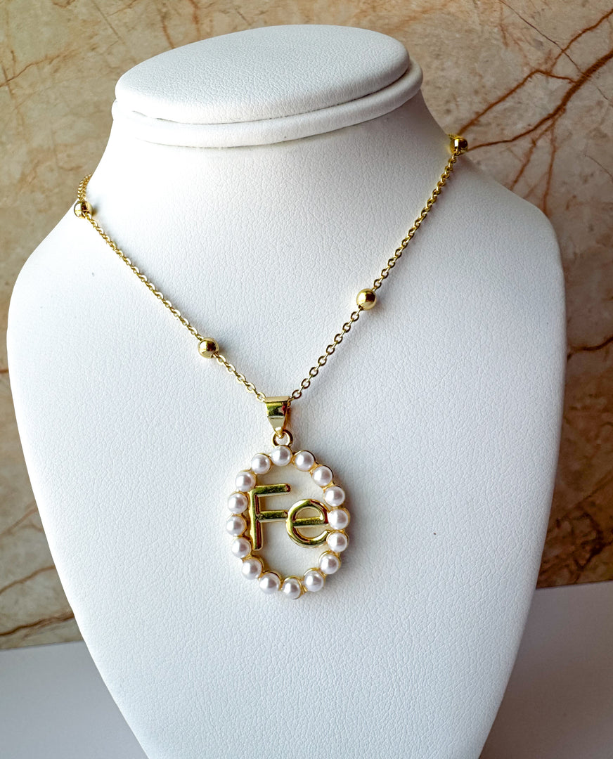 Cadena FE en Perlas