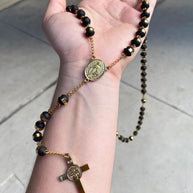 Rosario Largo Caballero Black & Gold