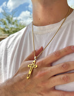 Load image into Gallery viewer, Simple Cross Chain
