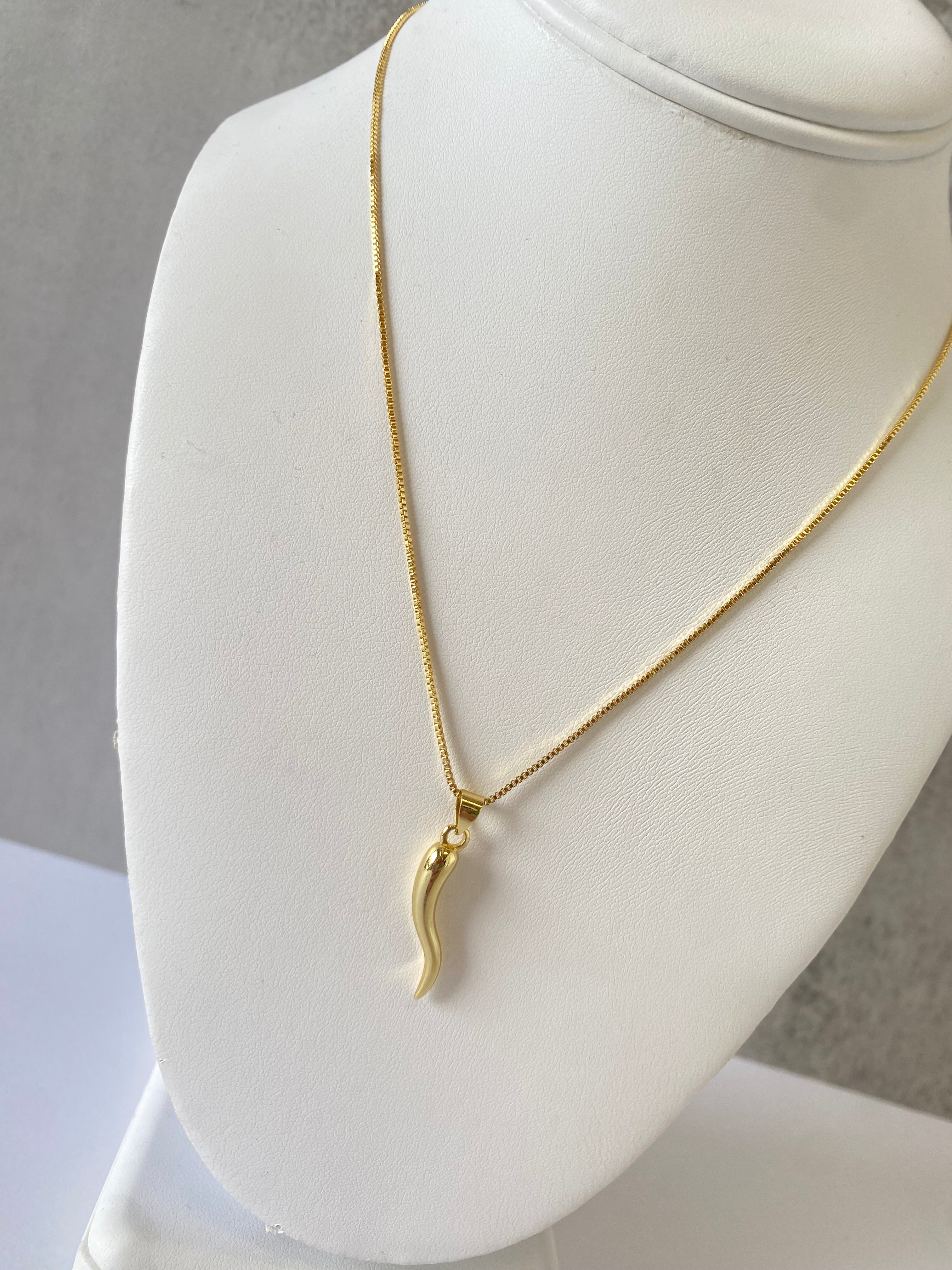 Adjustable Necklace with Golden Cornicello