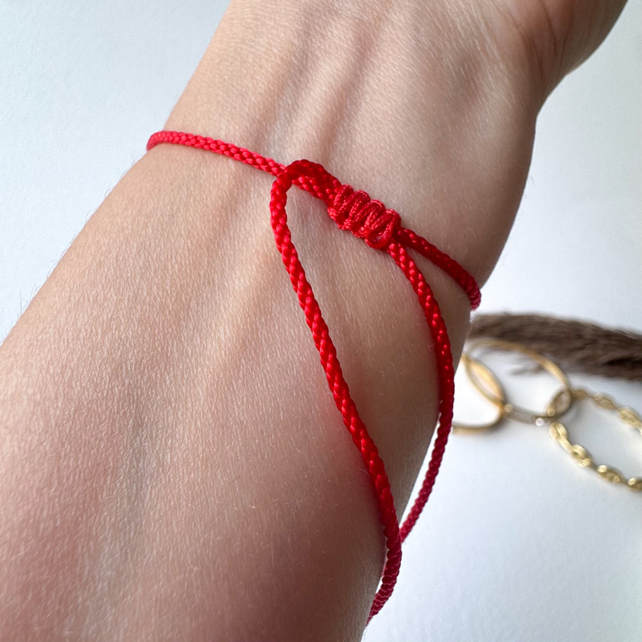 Azabache, Virgin of the Valley and Heart Red thread Bracelet