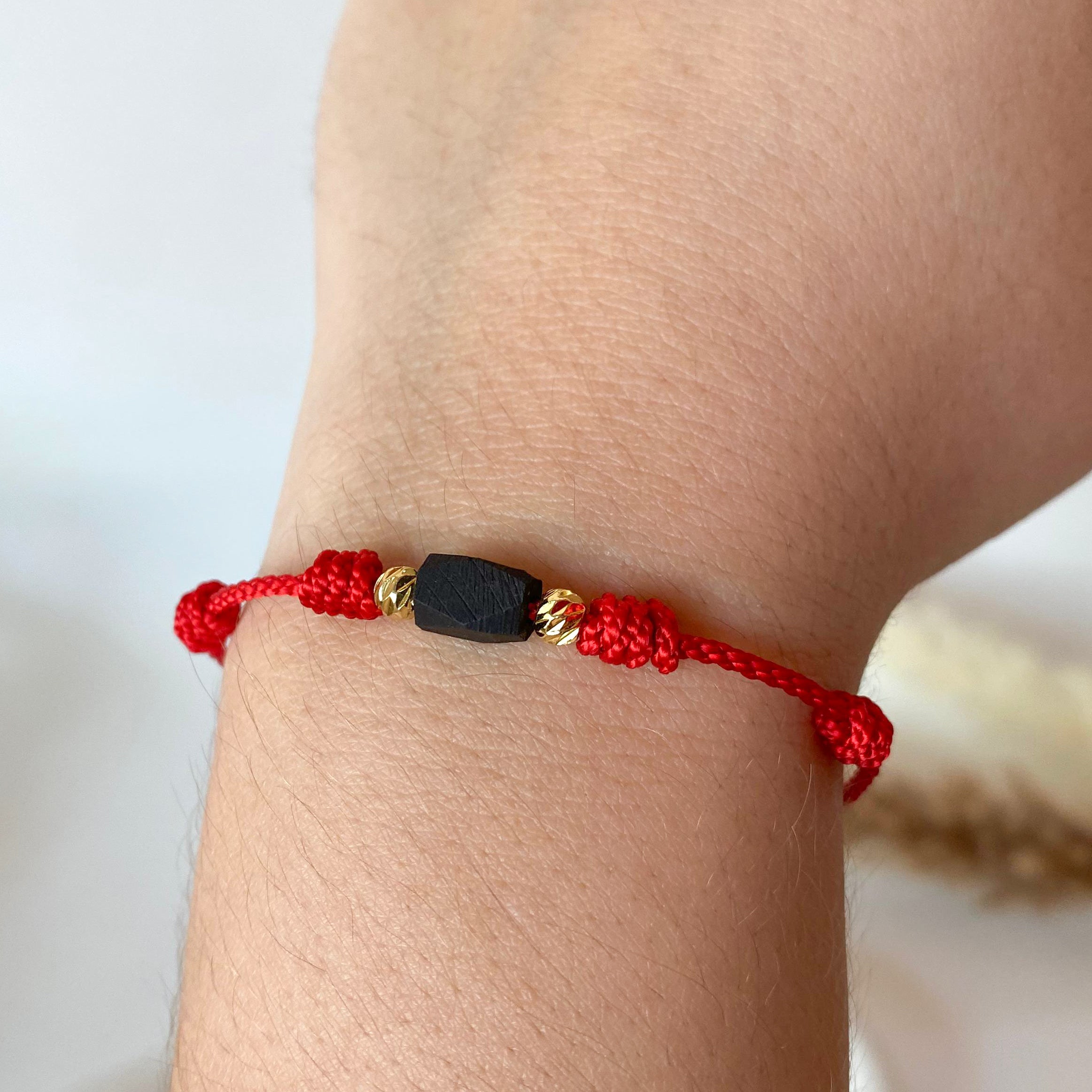 7 Knots Azabache Thread Bracelet