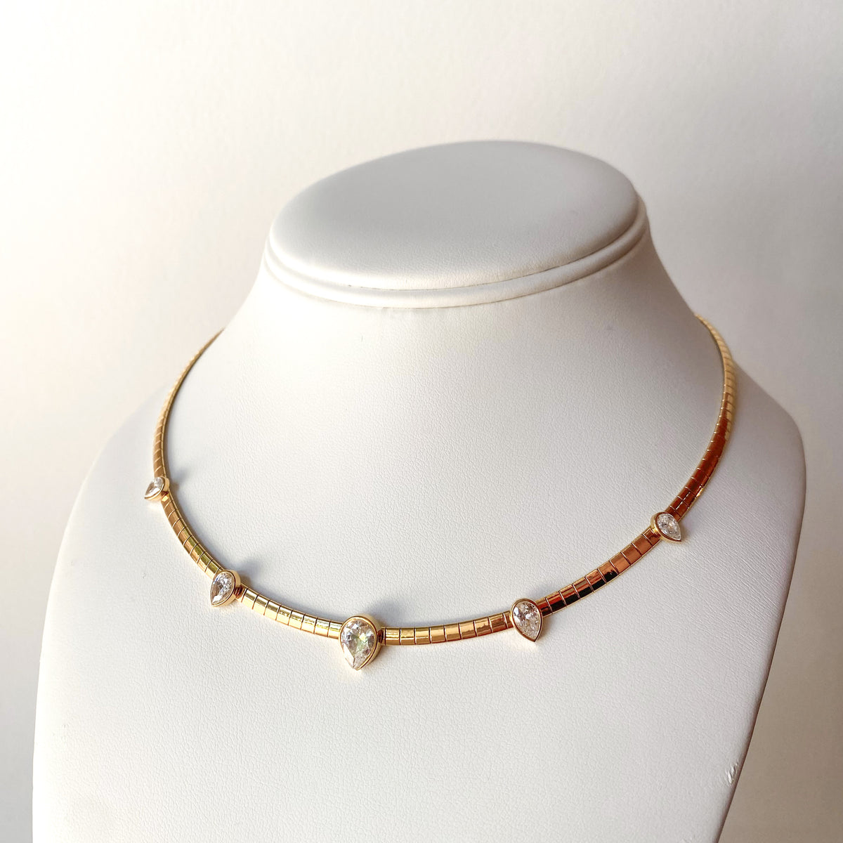 Golden Drop Zircons Choker Steel Necklace
