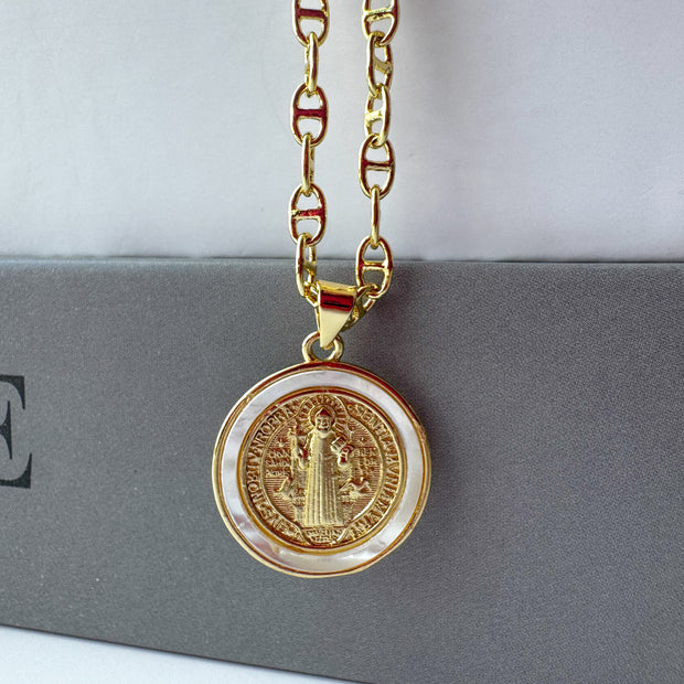 Medalla de San Benito en Nacar