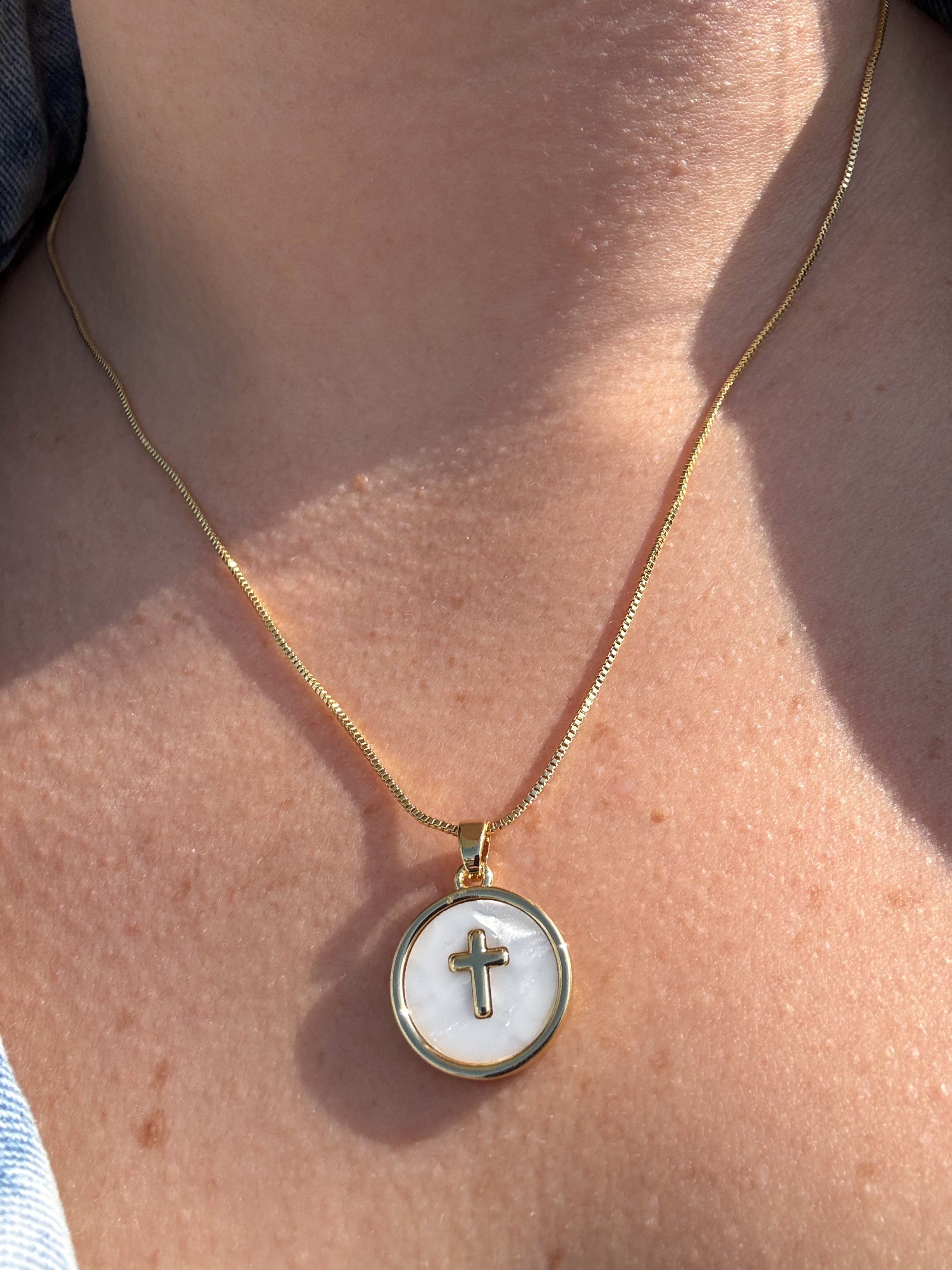 Mother of Pearl Cross Chain