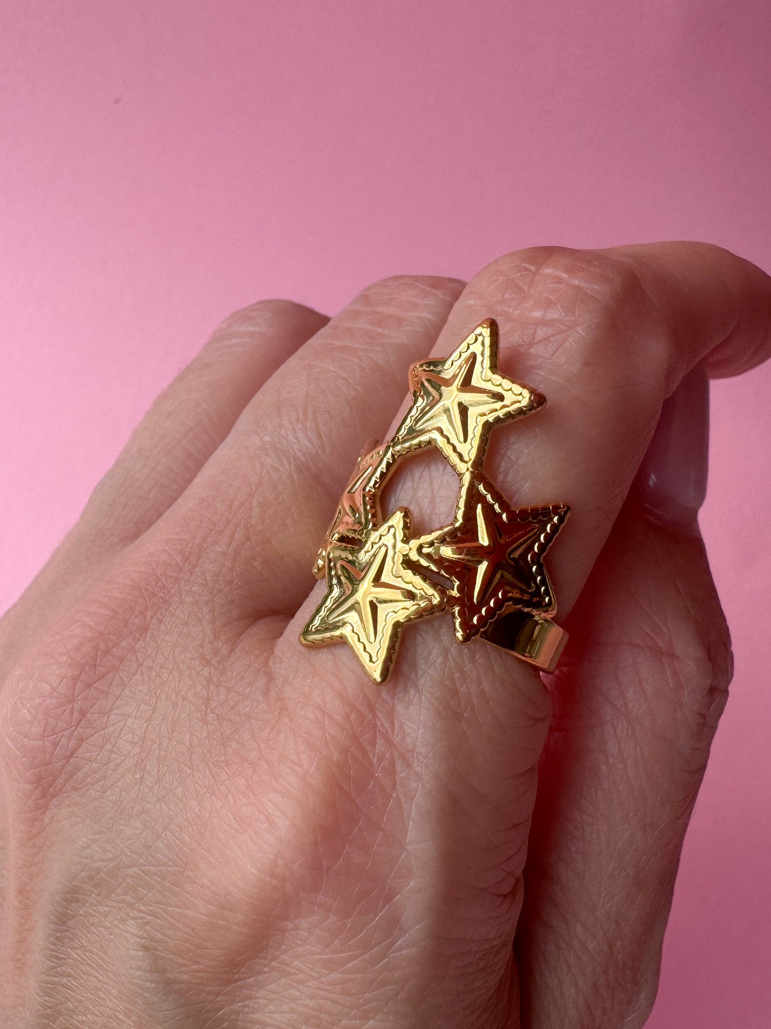 4 Stars Golden Ring