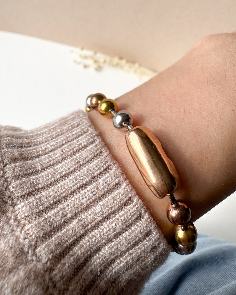 3 Gold Balls Bracelet