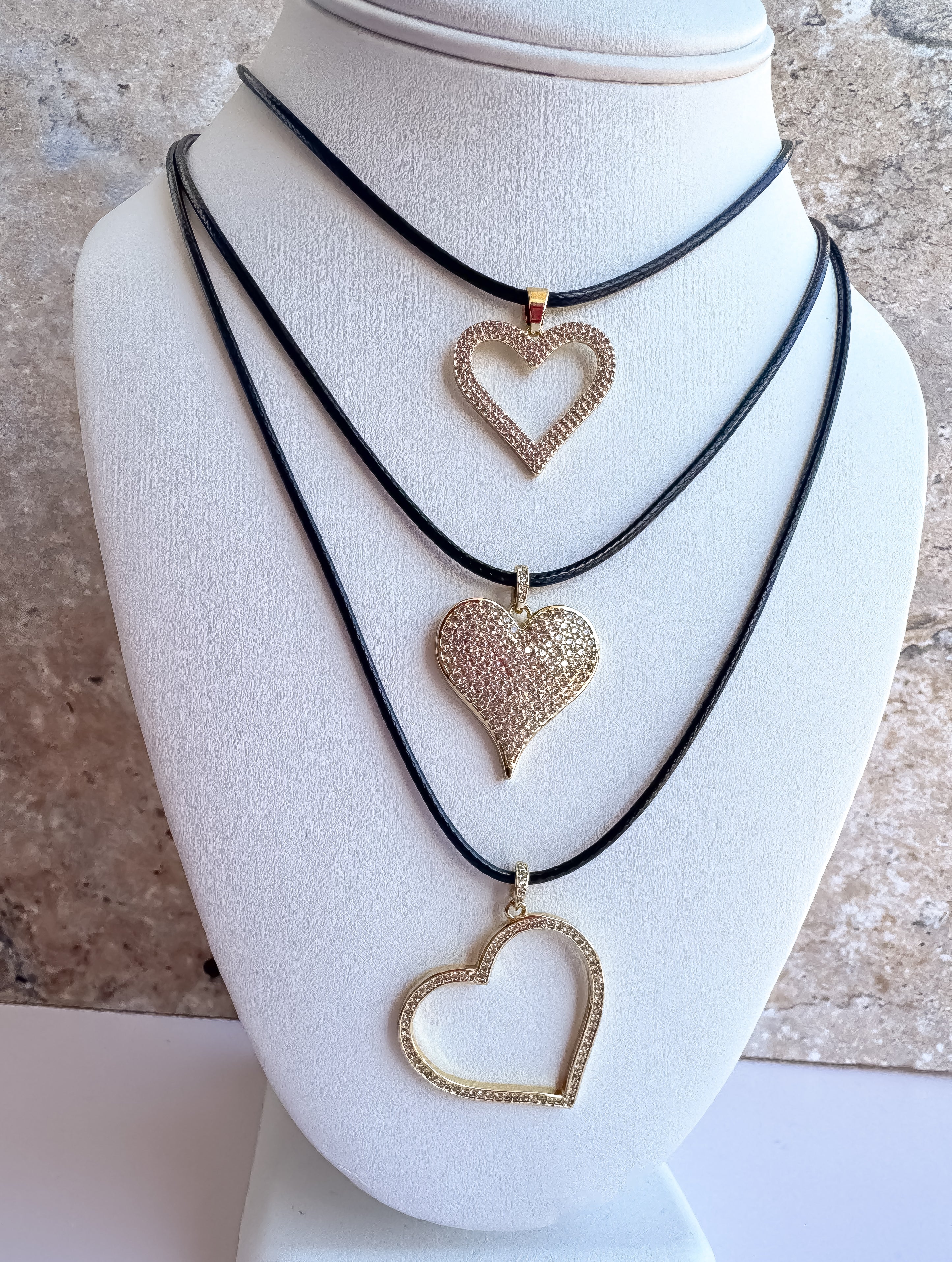 Shiny Hearts Black Leather Necklace