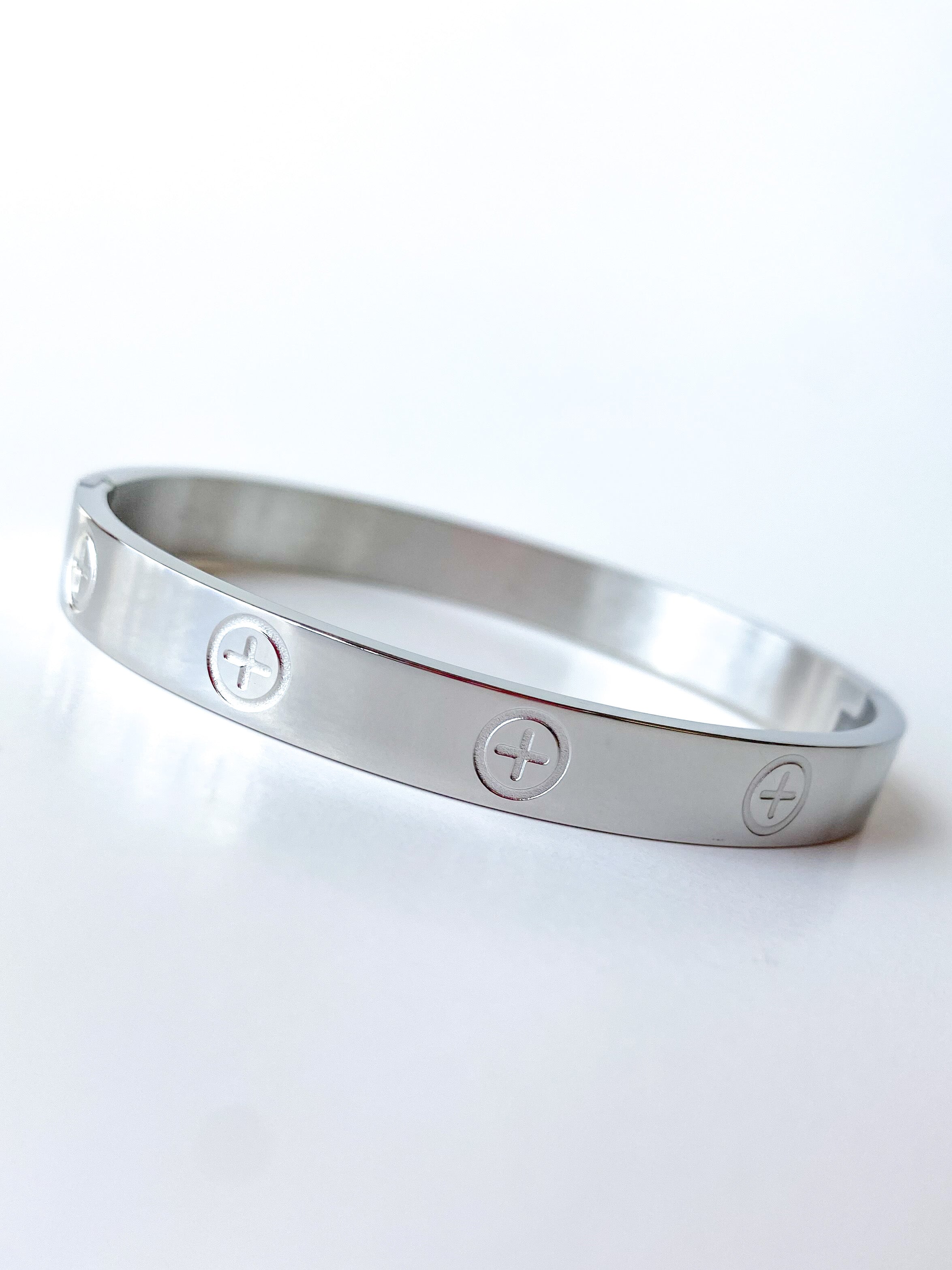 Silver Screw Bracelet 8 mm