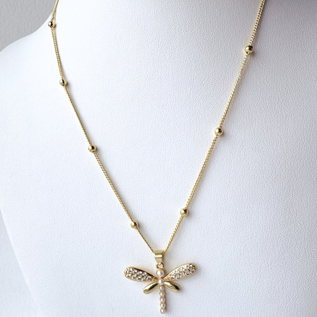 Dragonfly Shiny Pearls Charm Necklace