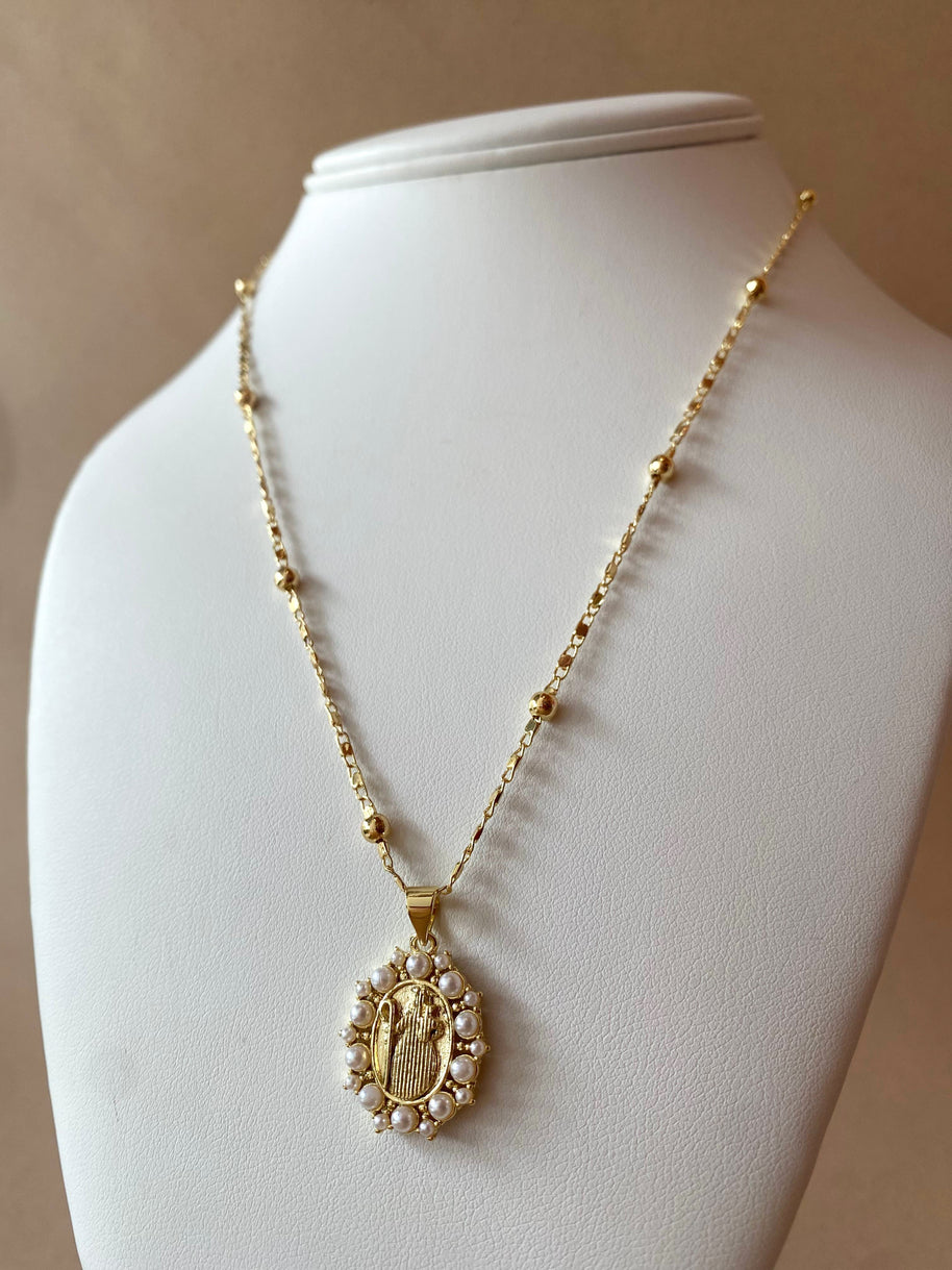 Divina Pastora Virgin Pearls Oval Medal Necklace