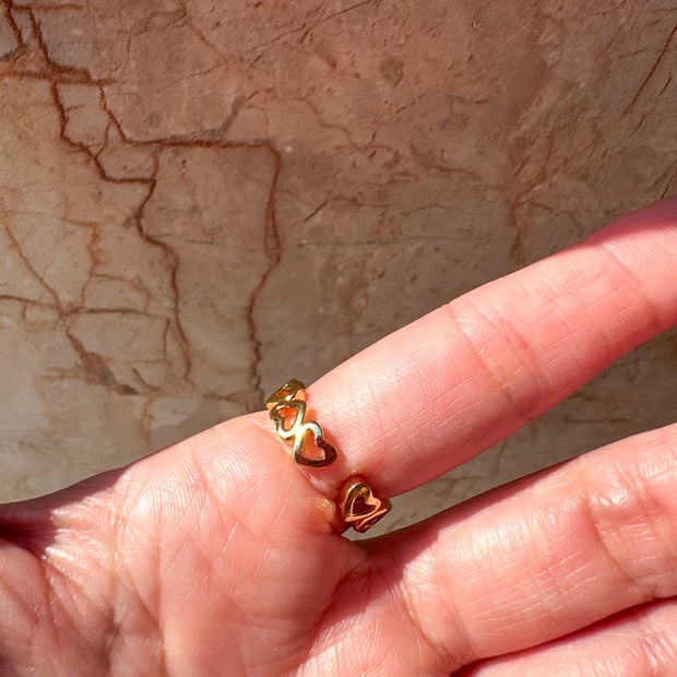 Anillo Silueta de Corazon Cristales