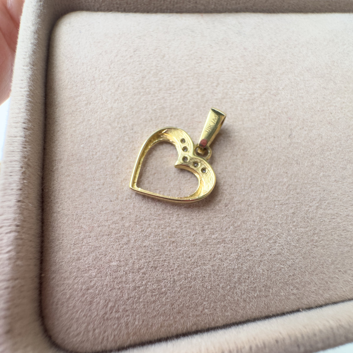 Golden 18K Solid Gold Shiny Heart Silhouette Charm