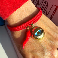 Red Bracelet Horn + Little Eye