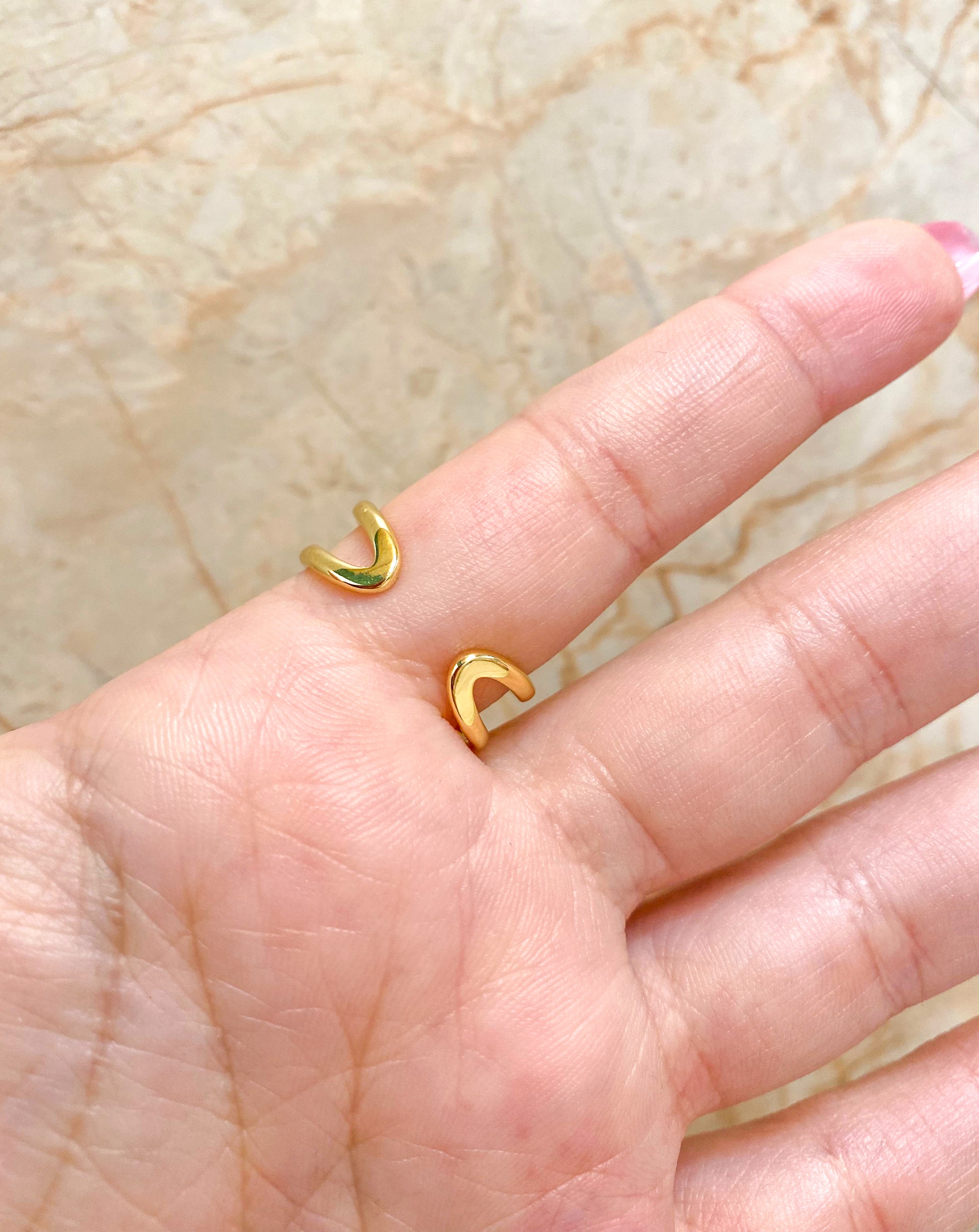 Golden Interlaced Ring