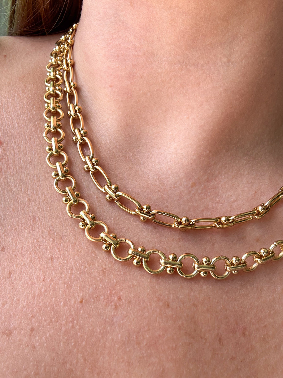 Oval or Round Classic Golden Steel Links Chain Necklaces