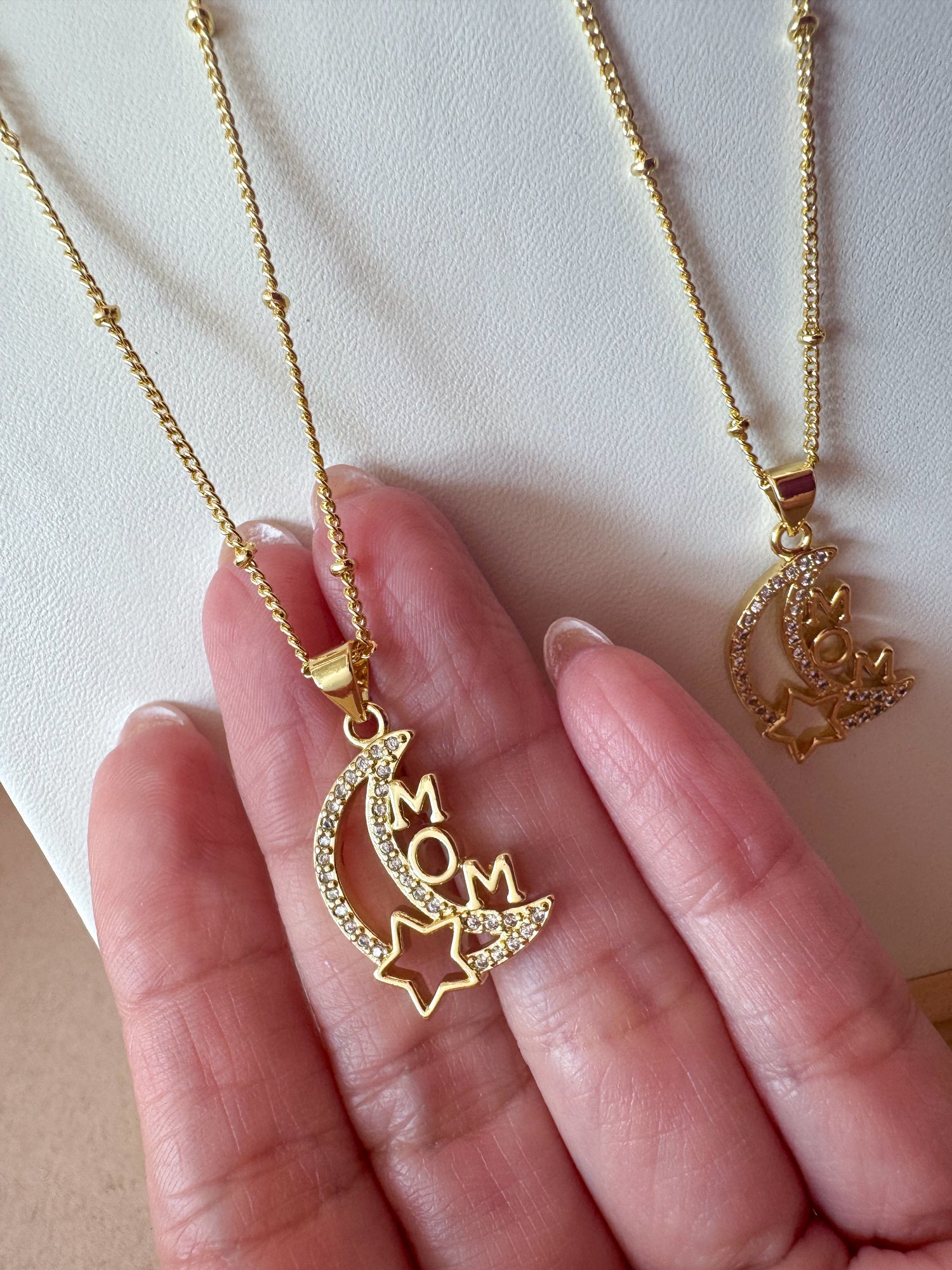 Mom Star & Moon Shape Necklace