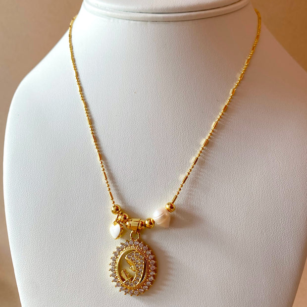 Prayer Virgin Crystal Medal & Pearls Adjustable Necklace