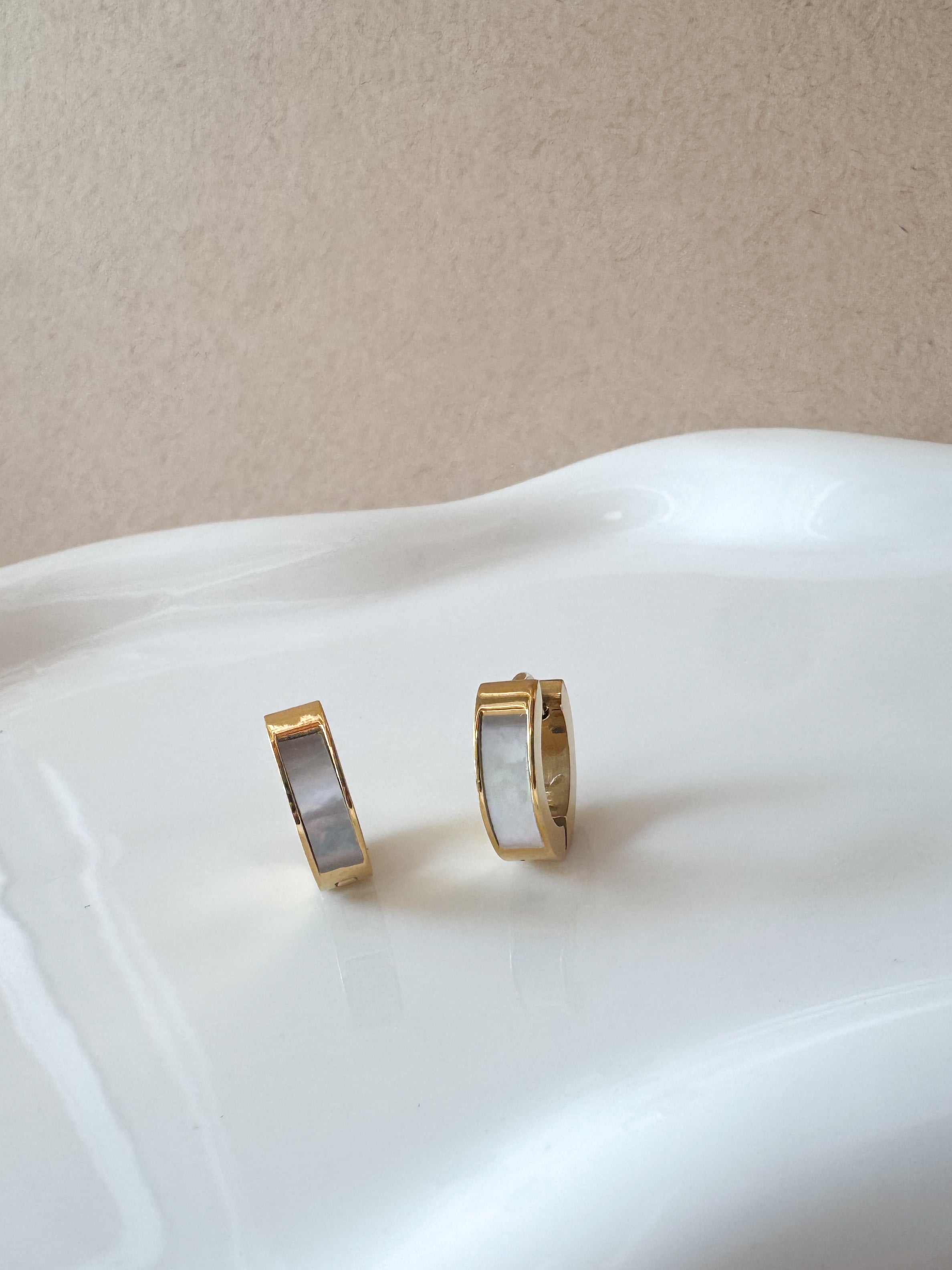 Golden Classic Mother Of Pearl Steel Hoops