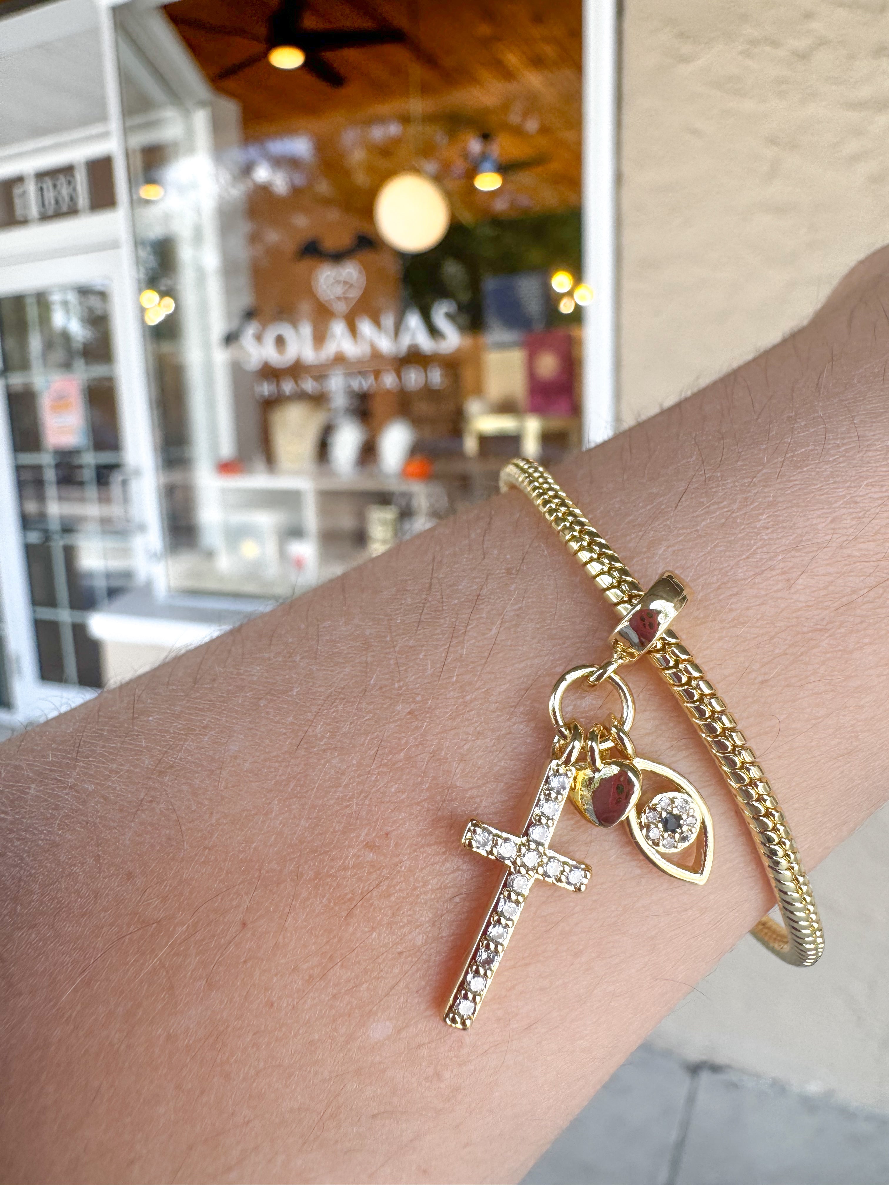 Bracelet 3 Protection Charms