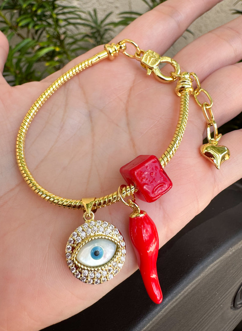 Brazalete Evil eye tuerca roja
