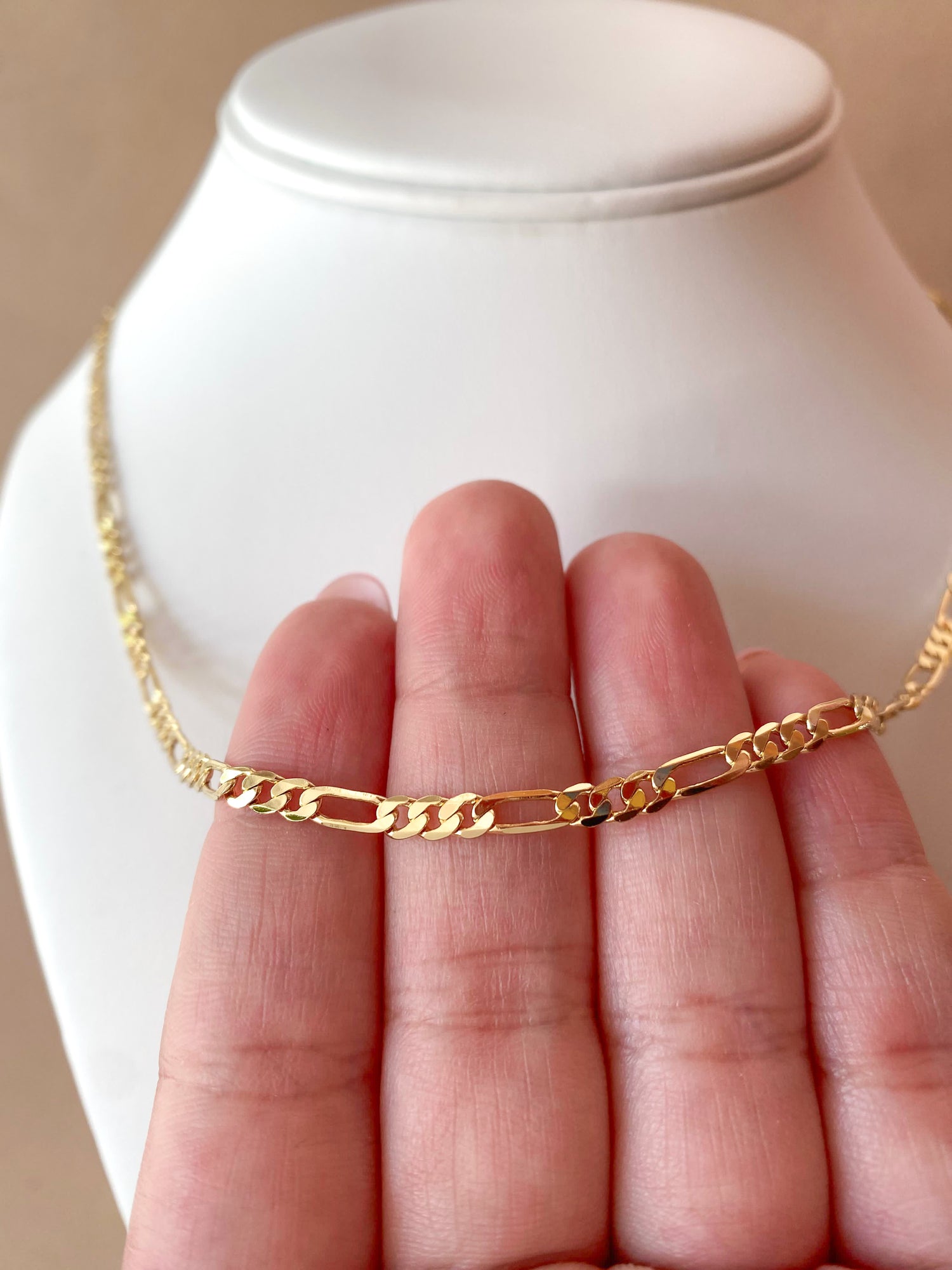 Plain Figaro Golden Style Chain Necklace