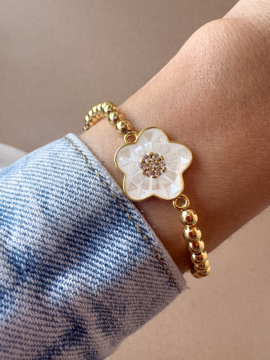 White Flowers Silver & Gold Elastic Bracelets