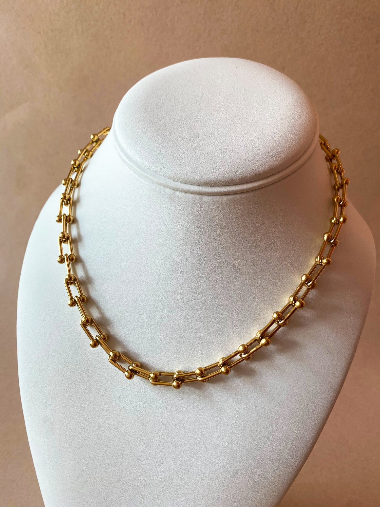 Golden Steel Medium Links Pattern Necklace