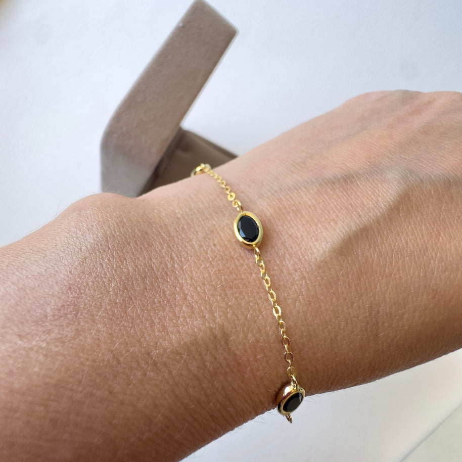 Golden Italy 14k Solid Gold Black Stones Bracelet