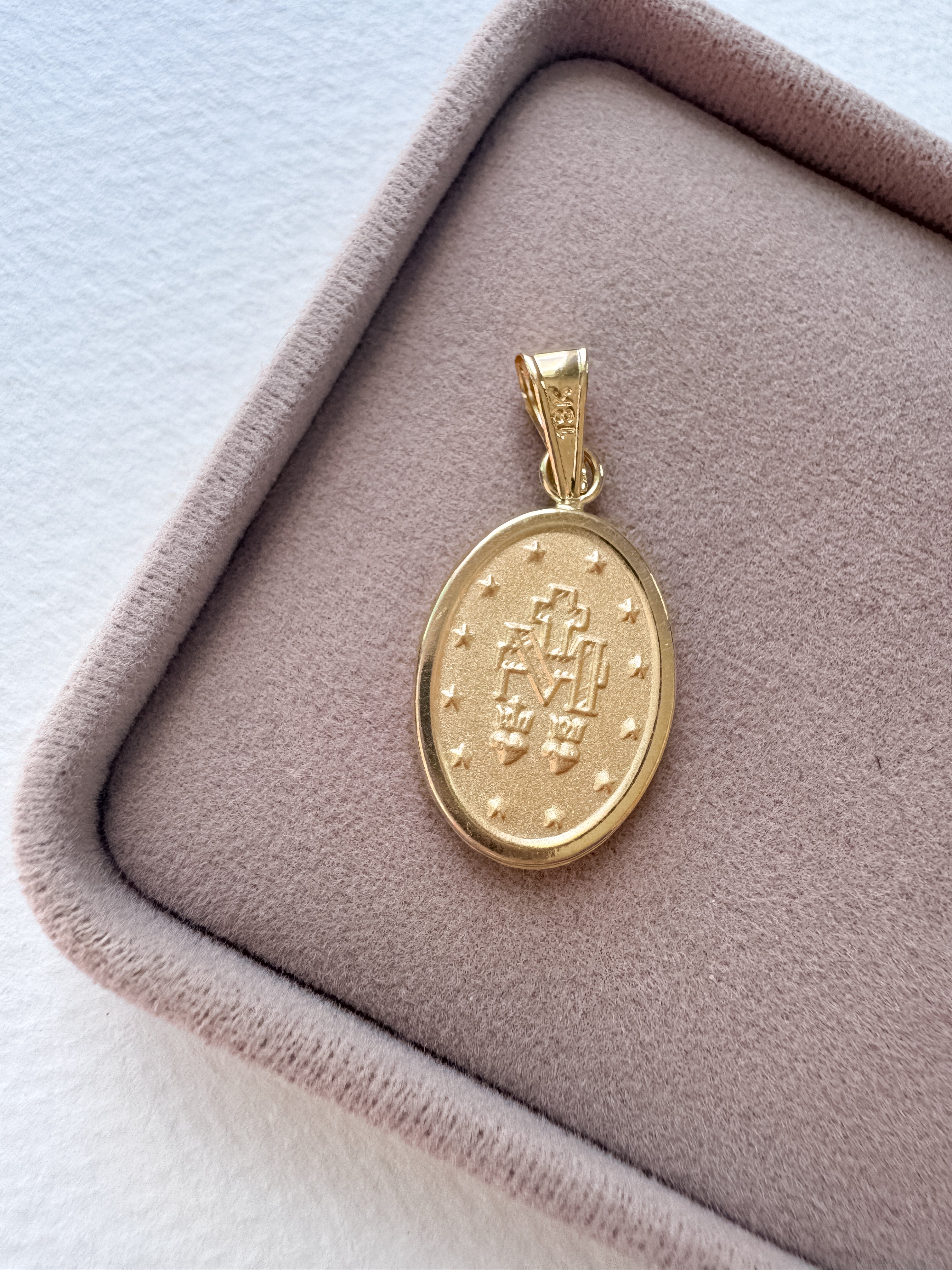 Miracle Virgin Medal 18k Solid Gold Hollow Charm