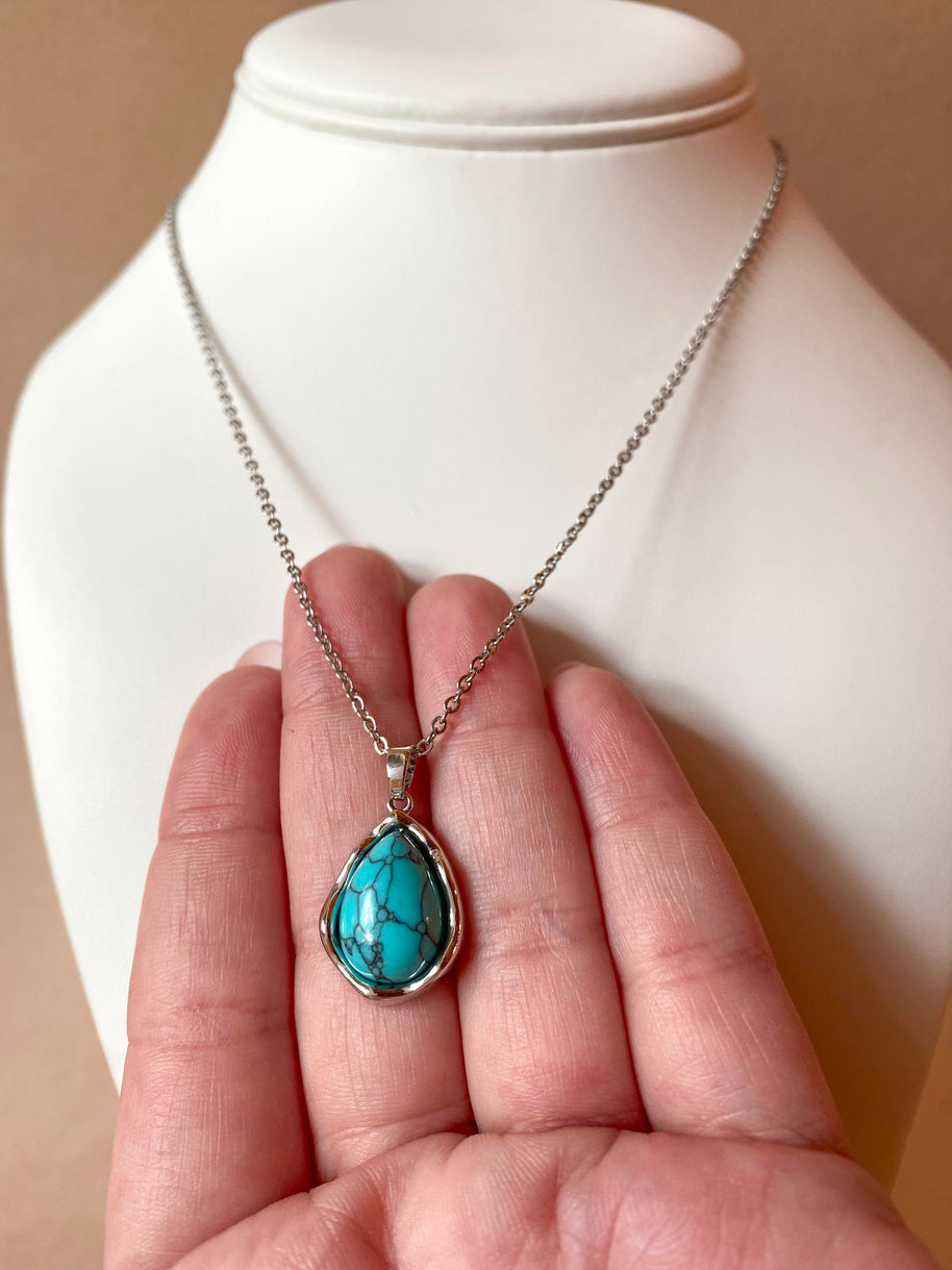 Silver Teardrop Turquoise Necklace