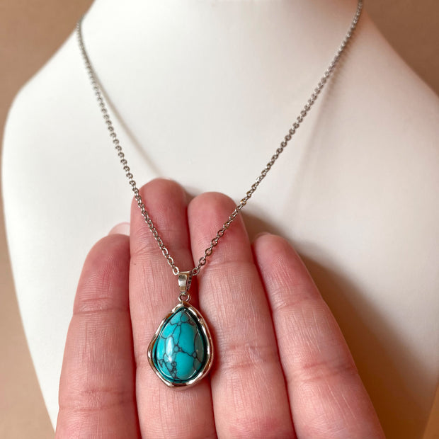 Silver Teardrop Turquoise Necklace