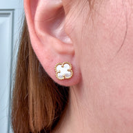 Aretes Topitos Clover de Varios Colores