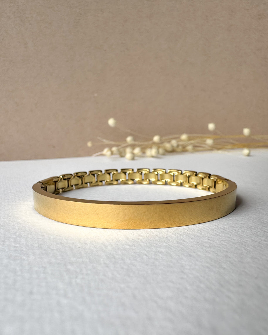 Interlaced Thin Golden Bracelet