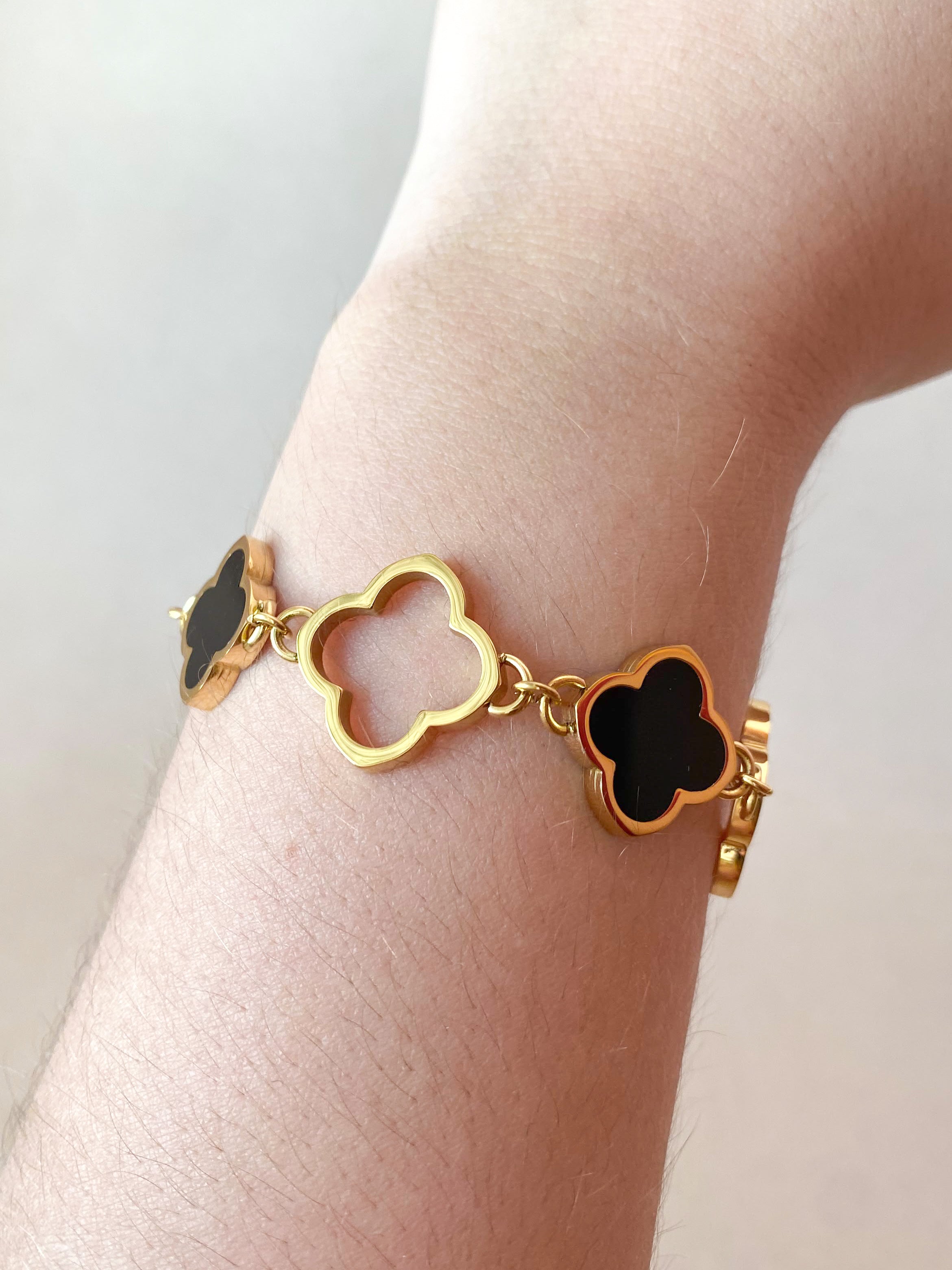 Black and Gold Clover Sillhouette Steel Bracelet