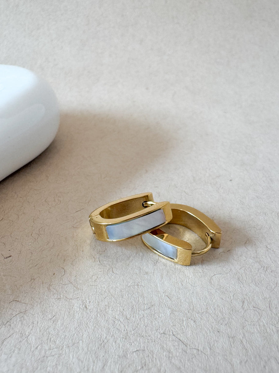 Oval Medium Mother of Pearl Steel Hoops
