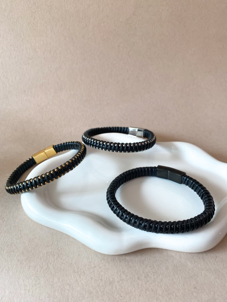 3 Different Styles of Men Leather Bracelets