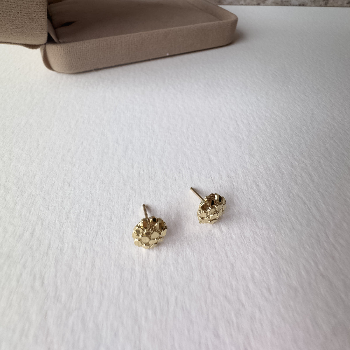 Nugget Style 10K Solid Italy Gold Earrings