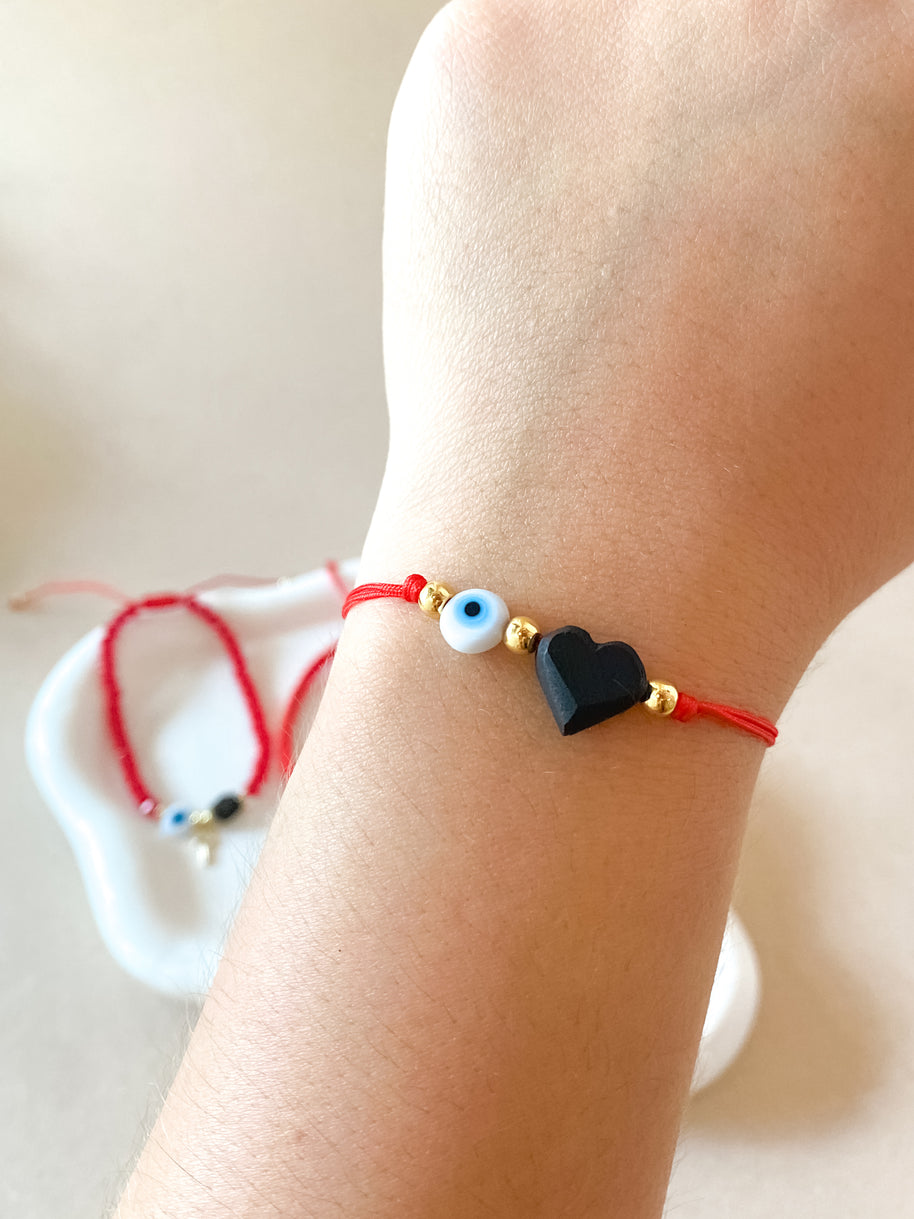 Variety of Red Threads Protection Charms Adjustable Bracelets