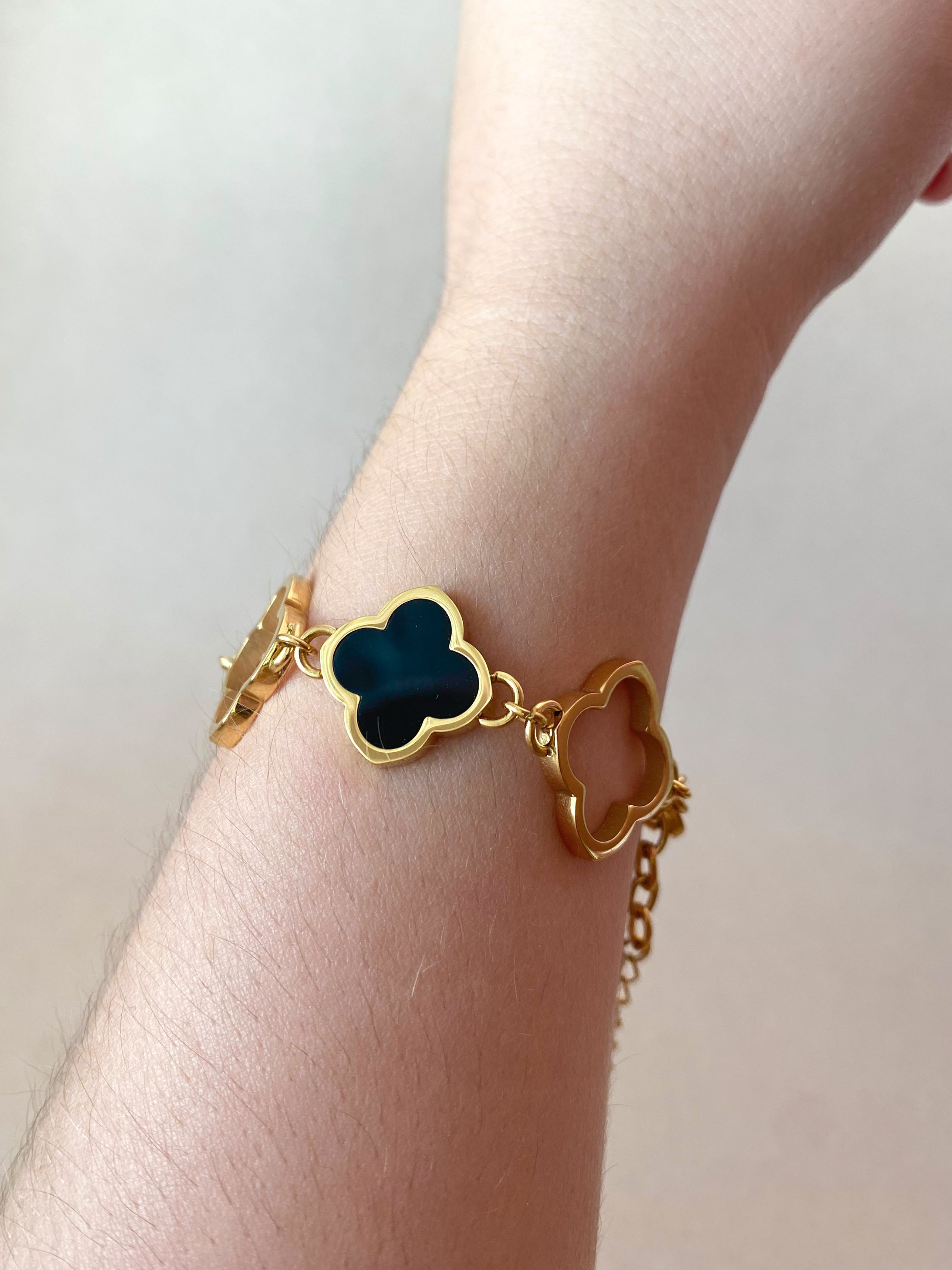 Black and Gold Clover Sillhouette Steel Bracelet