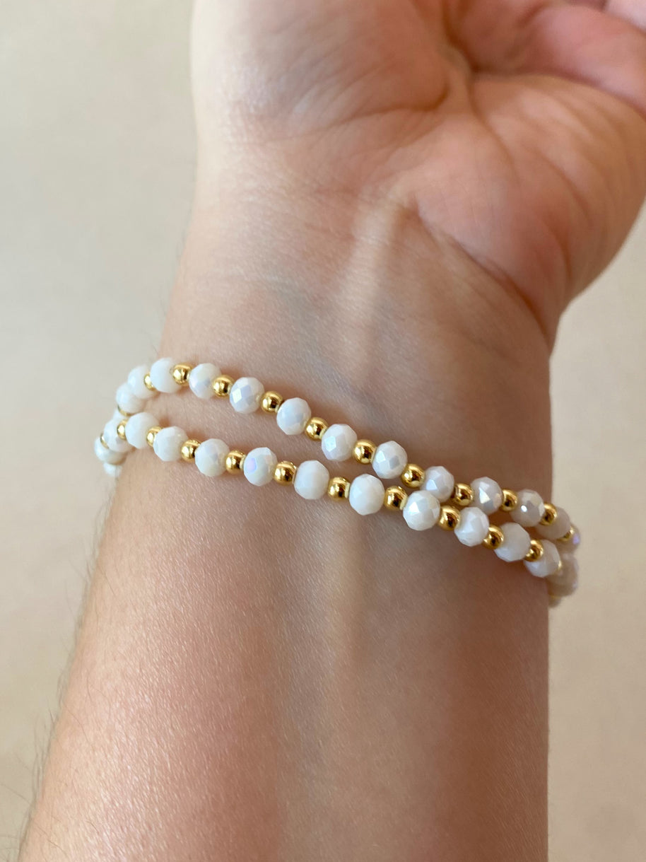 Pink and Blue Miyuki Fish Clover Elastic White Bracelet