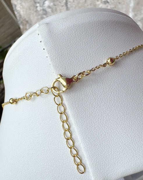 Shiny Blue Clover Necklace