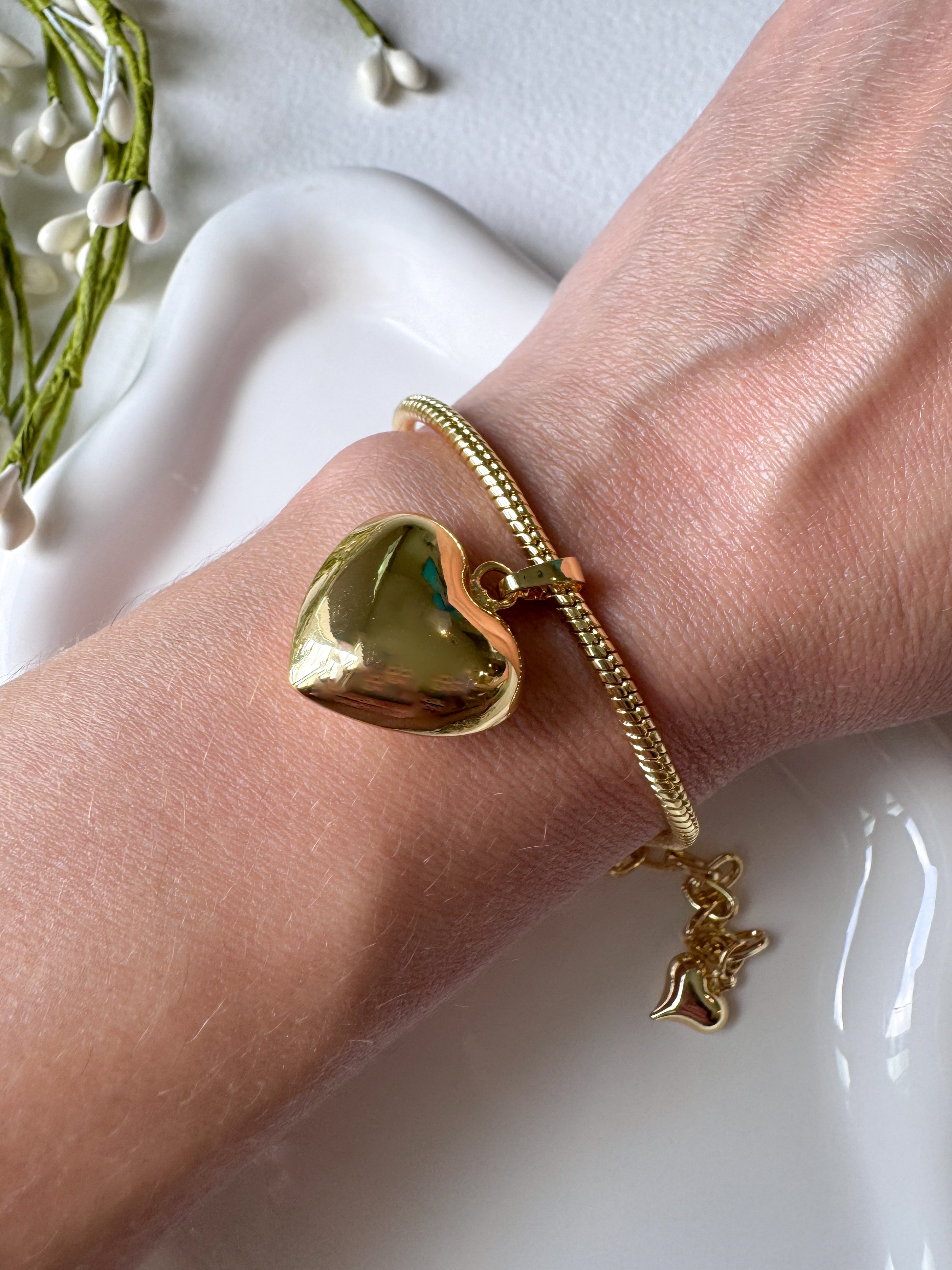 Golden Heart Style Bracelet