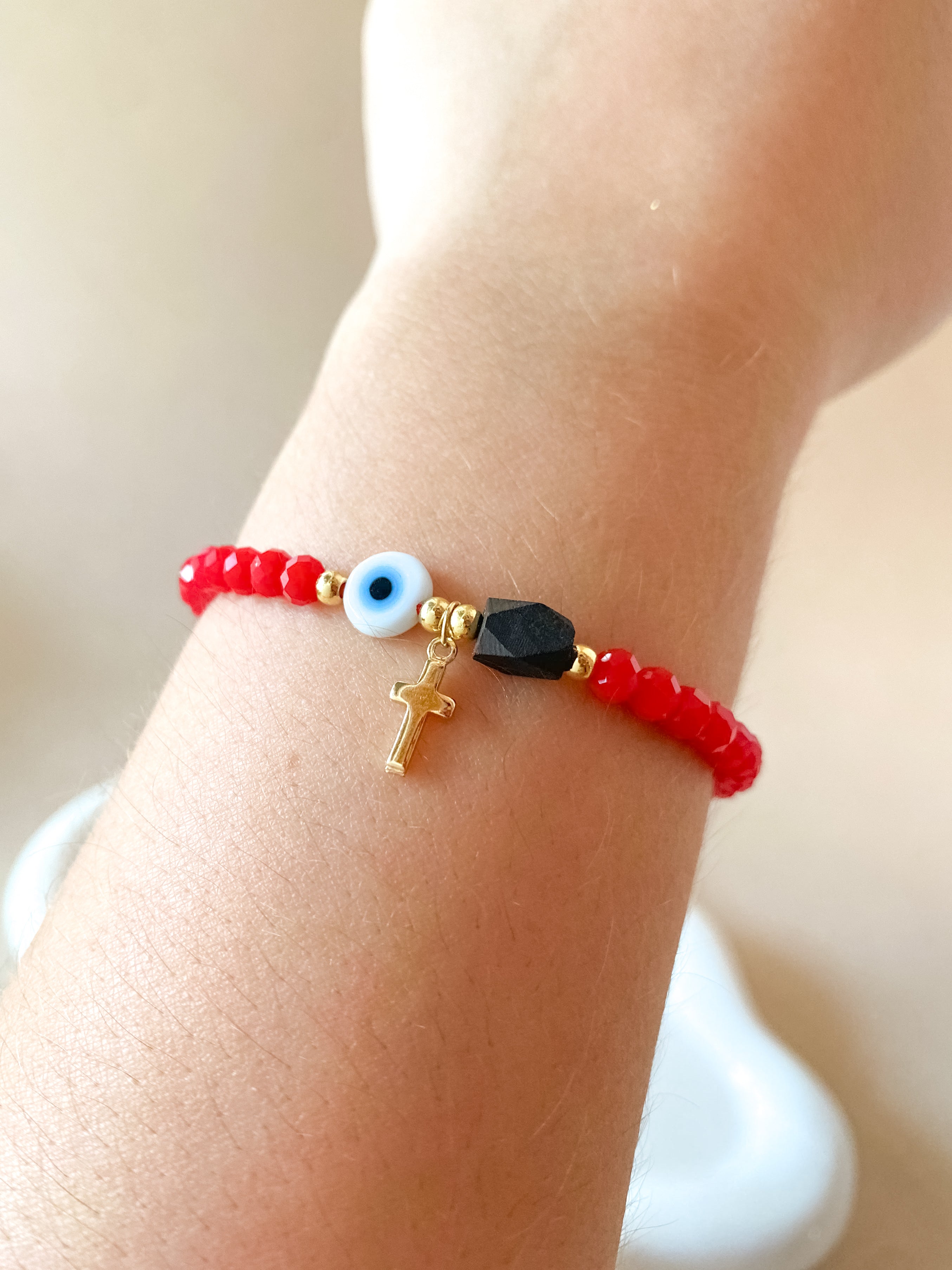 Variety of Red Threads Protection Charms Adjustable Bracelets
