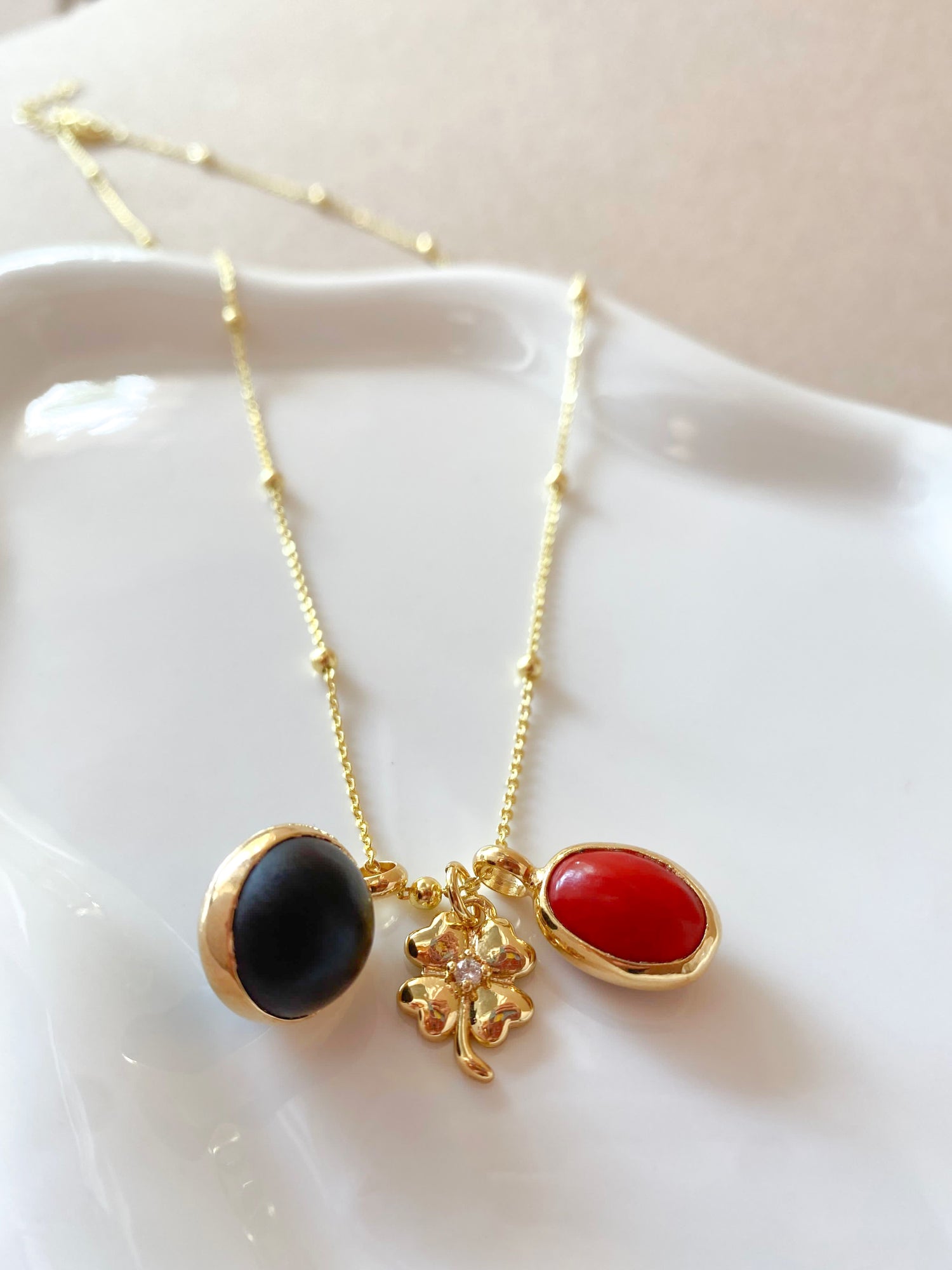 Eye of Zamuro,🍀 Charms & Red Peonie Necklace