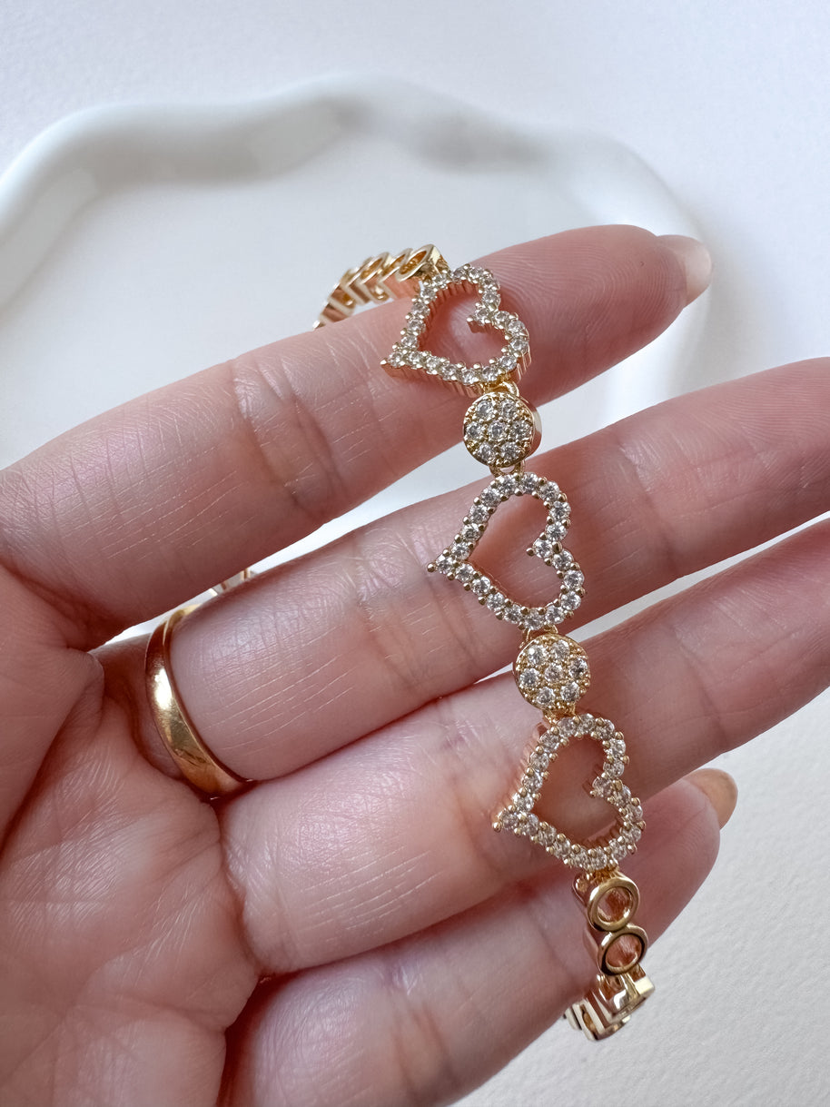 Golden Crystals 3 Hearts Bracelet