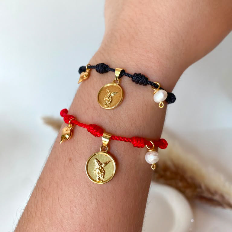 7 Knots Black or Red St Miguel Thread Bracelet