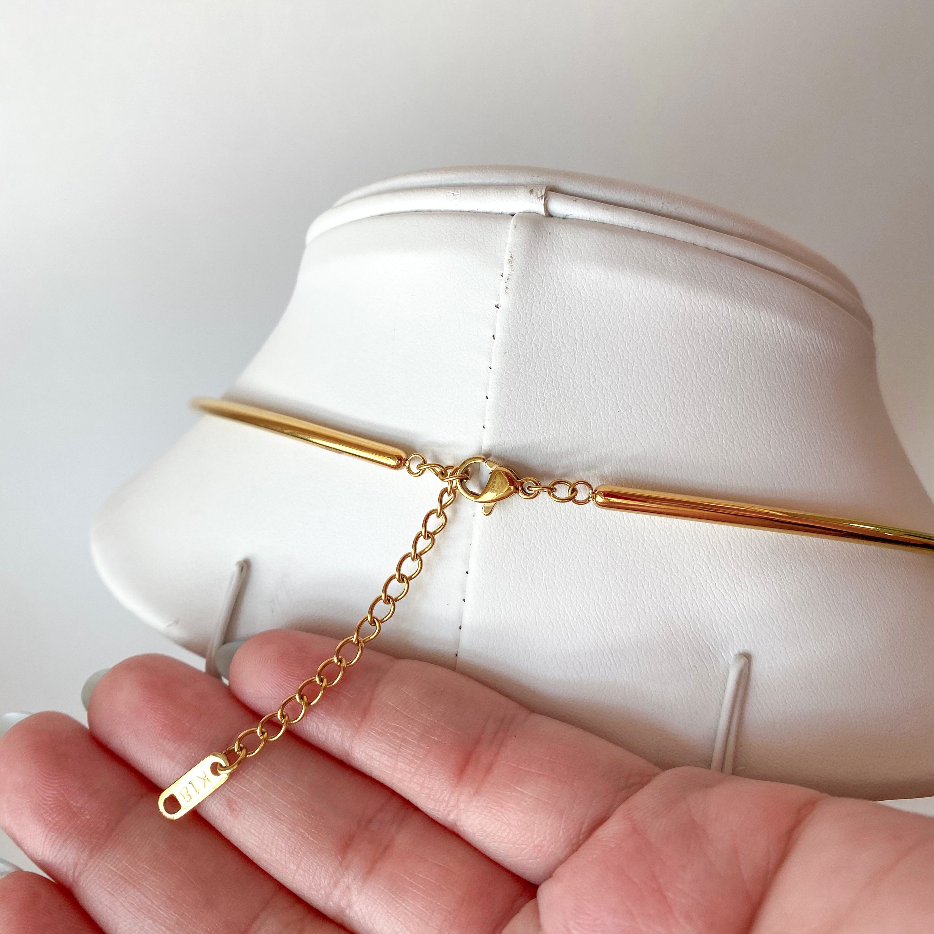 Rigid Golden Circular Zircon Steel Necklace
