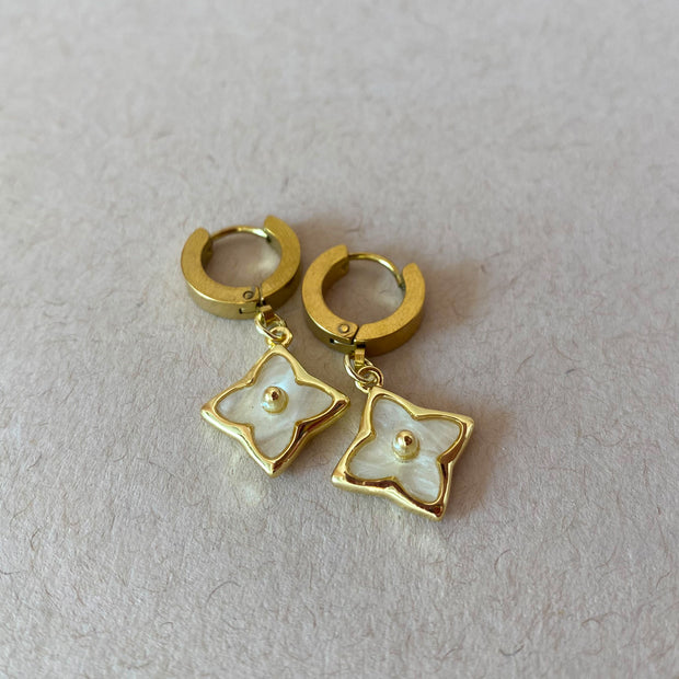 White Mother of Pearl Clover Golden Steel Hoops