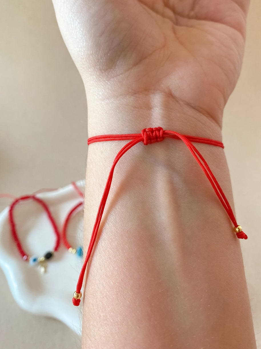 Variety of Red Threads Protection Charms Adjustable Bracelets